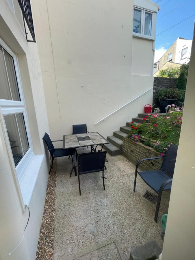 Ferienwohnung Garden Flat In 'Little Chelsea' WTA WTA Eastbourne Exterior foto